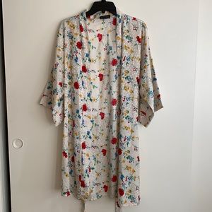 Vintage floral satin robe